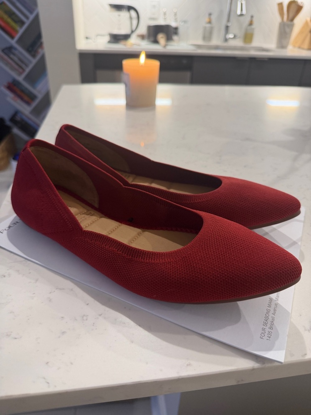 Red Women's Knit Pointed-Toe Flats